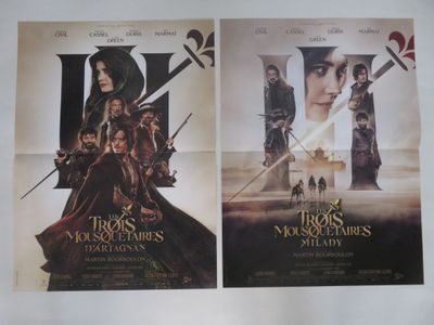 deux affiches de cinéma pour « Le Seigneur des Anneaux » et « Les Trois Mousquetaires de l'Anneau »
