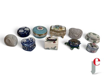many different types of decorative items on the table