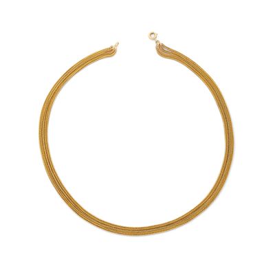 une image d'un collier en or sur fond blanc