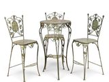 une image représentant trois chaises et une table sur fond blanc