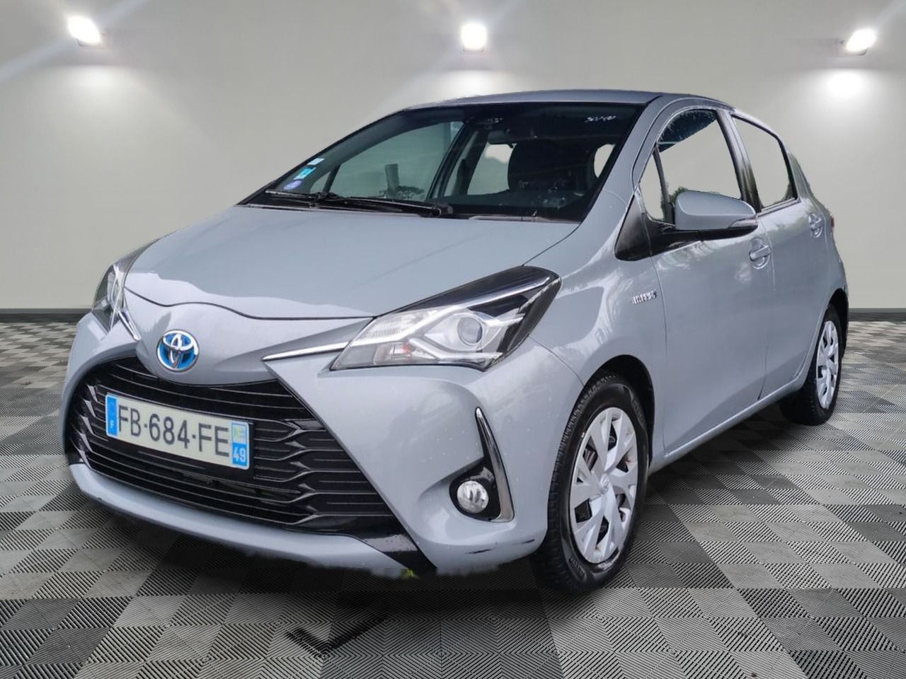 TOYOTA - YARIS HYBRIDE PRO 100H FRANCE BUSINESS - EH - Mise …