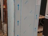 an image of a refrigerator with arrows on it