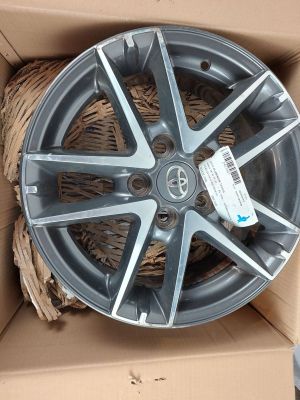 TOYOTA - Jante aluminium 17 pouces - 5 trous ET45 - Origine …