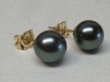 paire de boucles d'oreilles en perles noires avec tiges en or