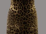 robe à imprimé léopard sur un mannequin, un mannequin, un mannequin, un mannequin, un mannequin, un mannequin, un mannequin, un mannequin, un mannequin