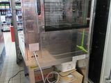 a machine that is sitting in the middle of a store