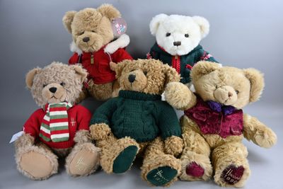 HARROD'S, Réunion de 5 nounours (années : 2010, 1998, 1996, …