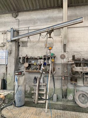 Potence de travail de finition mécanique, modèle ancien