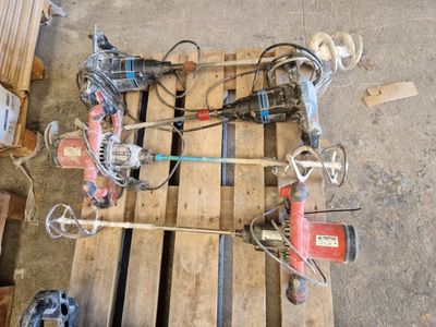 de nombreux outils posés sur une palette