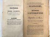 un vieux livre ouvert pour montrer le titre d'un roman