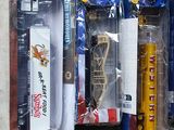 quatre types différents de petits trains dans le coffret