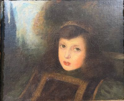 portrait d'une jeune fille vêtue d'une robe marron et coiffée d'un chapeau marron