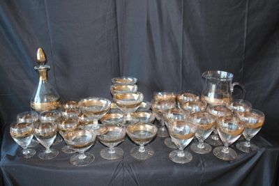 Lot de verre à pied avec carafe et pichet, en verre et dorur…