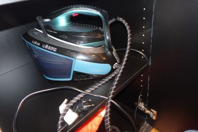 SUR DESIGNATION : Une centrale vapeur CALOR et un lot de nap…