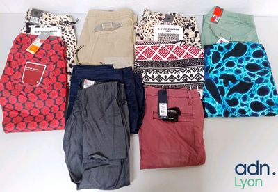 Lot de 10 jeans et pantalons - G-STAR RAW - Tailles 30/32/34…