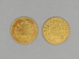 deux pièces d'or, dont l'une est un souverain et l'autre un souverain