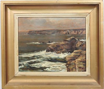 une peinture à l'huile représentant une côte rocheuse avec des vagues qui déferlent au premier plan