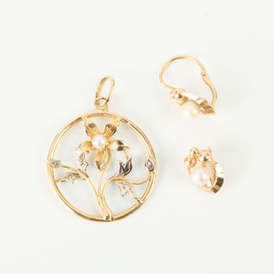 Pendentif (diam. 22 mm) et paire de boucles d'oreilles dorme… - Photo 1