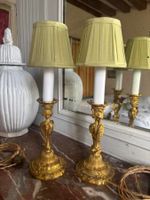 PAIRE DE FLAMBEAUX en bronze ciselé et doré à fût cannelé et… (photo 4)