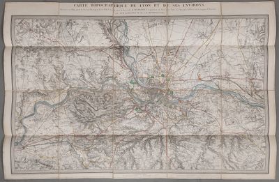 une vieille carte de la ville de Paris, avec ses rues et ses principales villes
