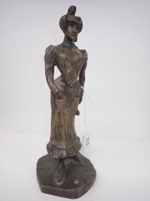 Elégante épreuve en bronze à patine brune, H.