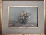 une peinture de fleurs dans un vase sur une table
