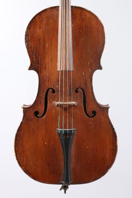 gros plan d'un violon avec un archet sur fond blanc