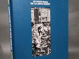 the cover of the book le petitt bleu de la couley is shown on a gray background