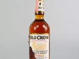 une image représentant une bouteille de whisky « Old Crow » sur fond blanc