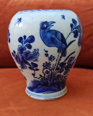 Un vase origine inconnue avec fêles hauteur 21 cm et diamètr…