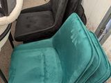several chairs are lined up in a row on the floor