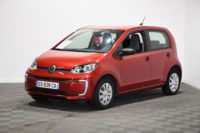 une Volkswagen UP rouge, hayon, hayon, hayon, hayon, hayon, hayon, hayon, hayon, hayon, hayon, hayon, hayon, hayon, hayon, hayon, hayon, hayon, hayon, hayon, hayon, hayon, hayon, hayon, hayon, hayon, hayon, hayon, hayon, hayon, hayon, hayon, hayon, hayon, hayon, hayon, hayon, hayon, hayon, hayon, hayon, hayon, hayon, hayon, hay