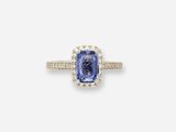 une bague en saphir et diamant
