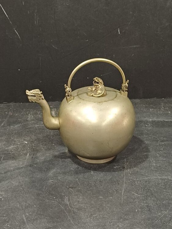 Objets d'art & Curiosités
