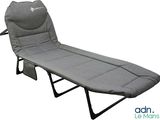 une chaise longue grise avec une structure noire et un coussin d'assise