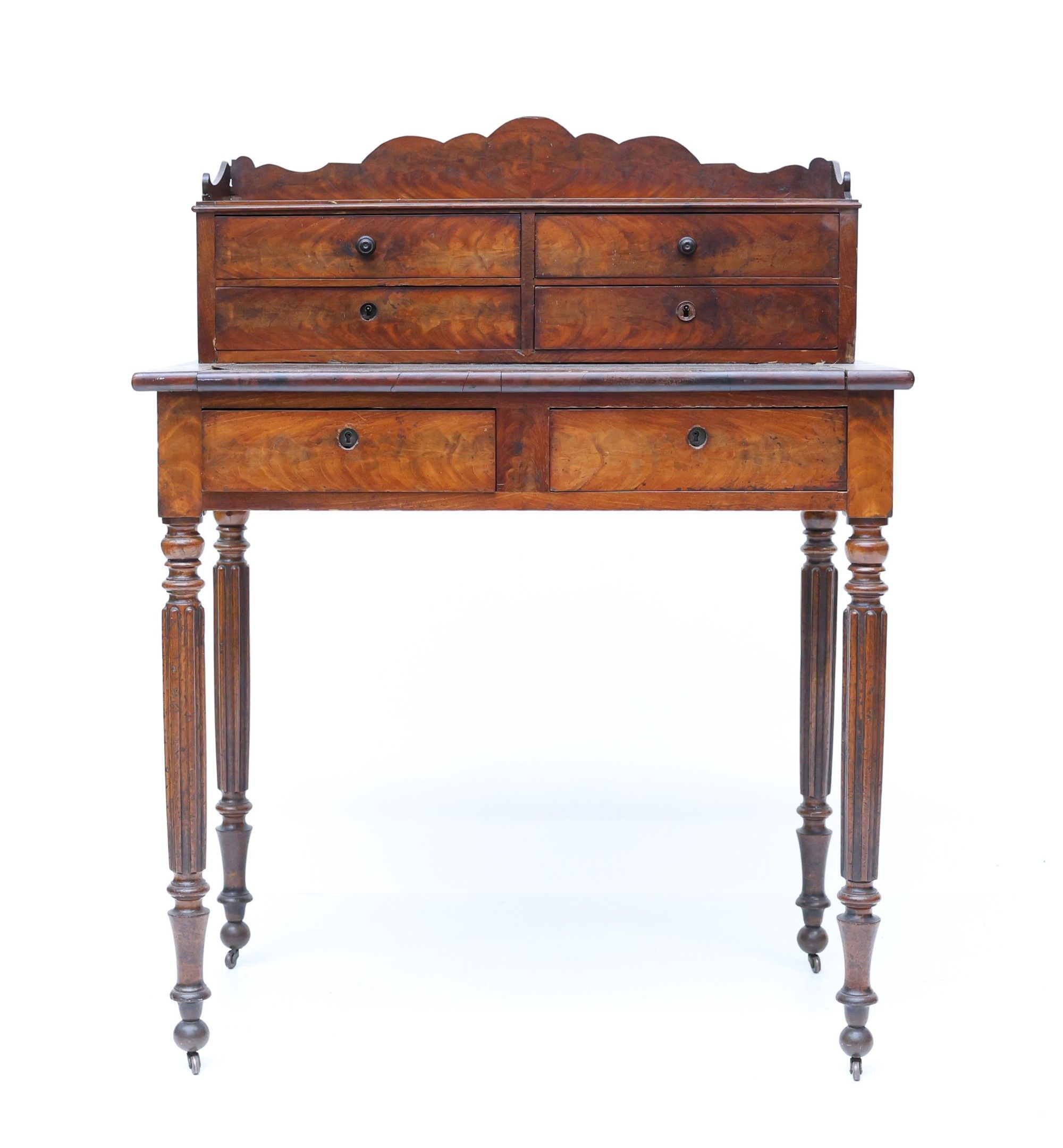 Bureau à gradin en acajou et placage d'acajou - H.