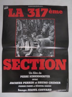une affiche en noir et blanc représentant un groupe de personnes assises sur un banc