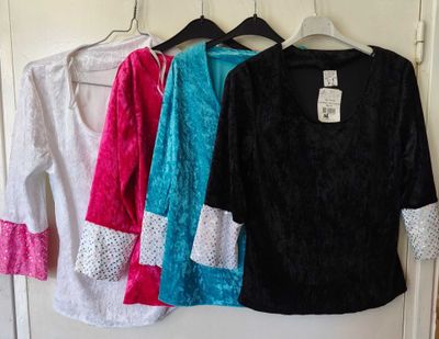 lot de 28 hauts style disco + 23 ceinture