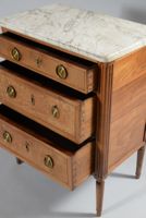 Commode d'entre deux en acajou et placage d'acajou ouvrant p… (photo 3)