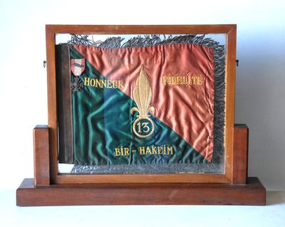 a picture of a plaque with a flag on it