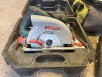 Une scie circulaire Bosch dans sa boîte (photo 2)