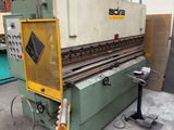 an image of a machine that is sitting in a building