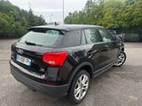 l'arrière d'un SUV Audi noir garé sur un parking