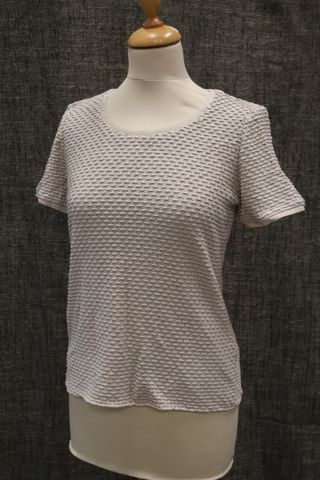 ARMANIE Collezioni   Top manches courtes. Taille : 38 à vue