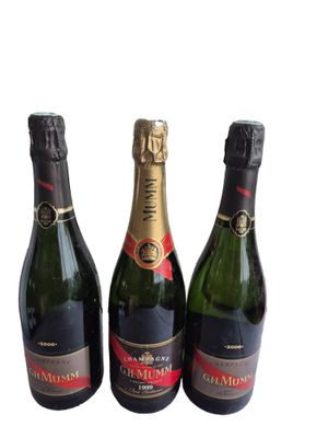 G.H.MUMM Trois bouteilles de champagne millésimés