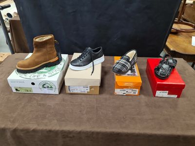 Lot de 4 paires de chaussures femme de marques ATELIER TROPE…