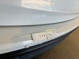 a sticker that says vpauto on the front of a car