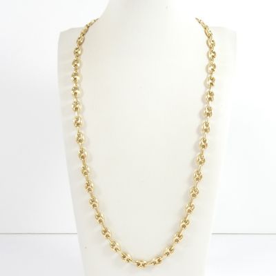a gold chain necklace on a mannequin mannequin mannequin mannequin mannequin mannequin mannequin mannequin manne