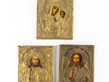 trois icônes plaquées or représentant Jésus et Marie