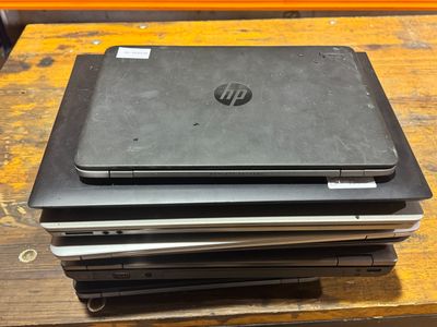 LOT D'ORDINATEURS MARQUES DIVERSES - Photo 1